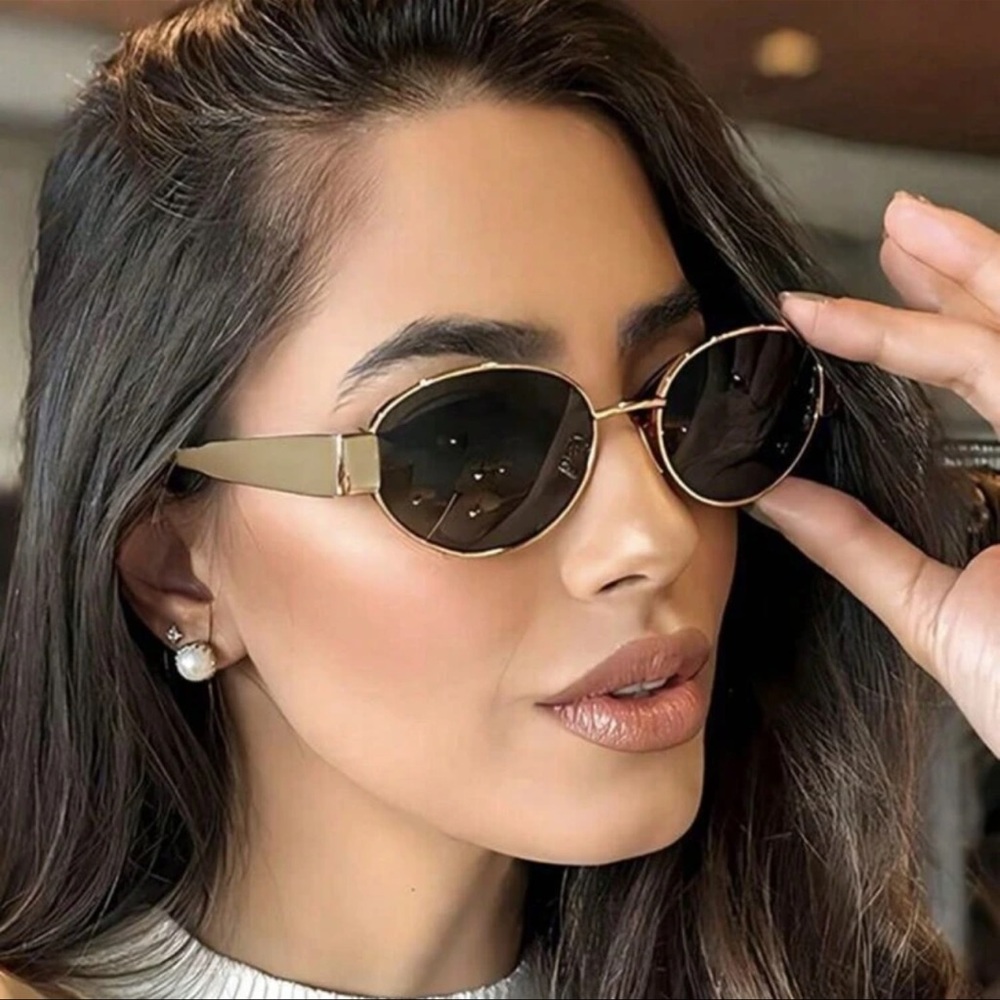 Women Ultralight Oval Fashion Sunglasses - Picture 1 of 5
